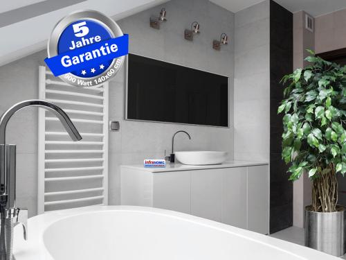 Infrarotheizung 900 Watt weiß mit Rahmen M10 Raumansicht